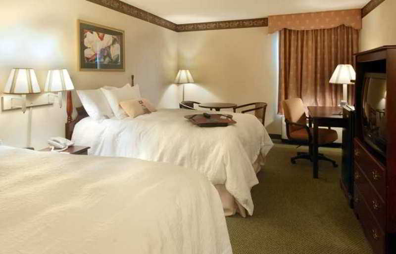 Hampton Inn Richmond-Sw Hull Street Midlothian Room photo